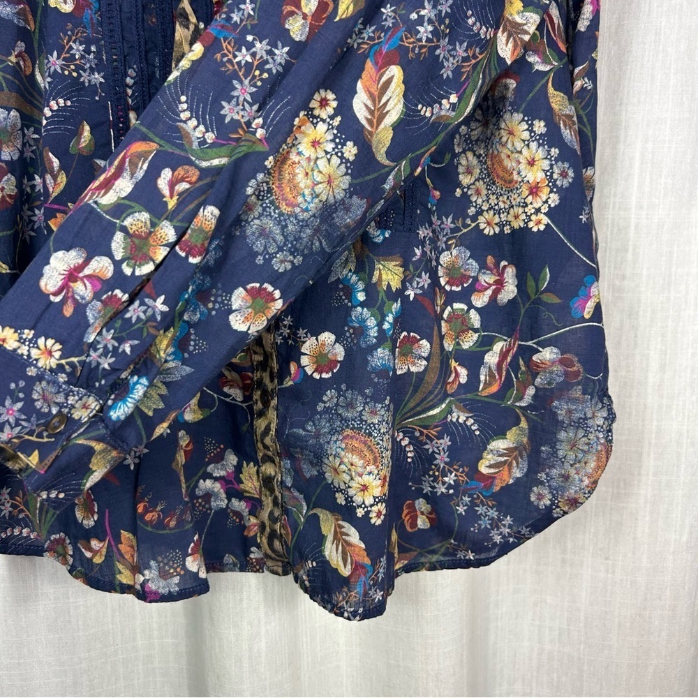 Anthropologie Pilcro Ladder Lace Floral Tunic Blouse Blue Motif size M - Picture 15 of 16
